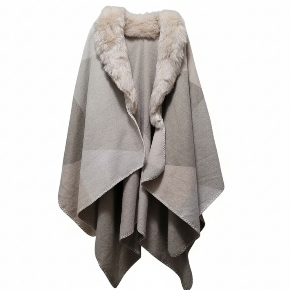 NWT Do Everything In Love Shawl Faux Fur Trim